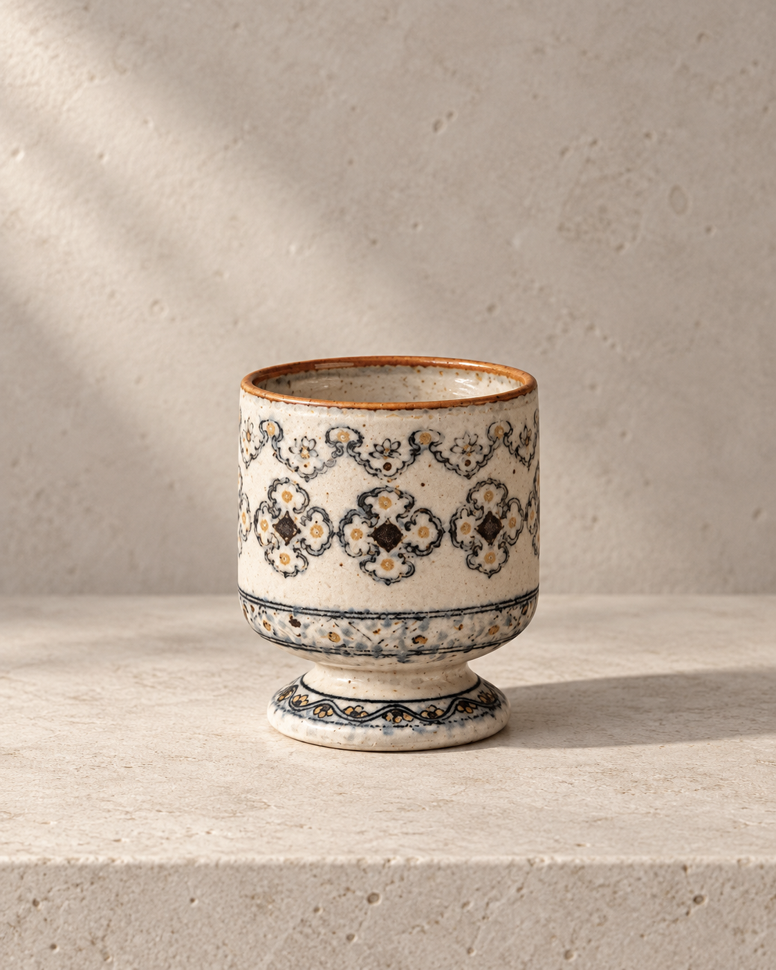 The Lute Stem Cup