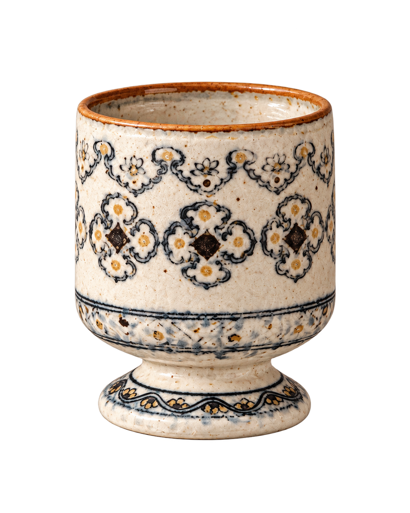 The Lute Stem Cup