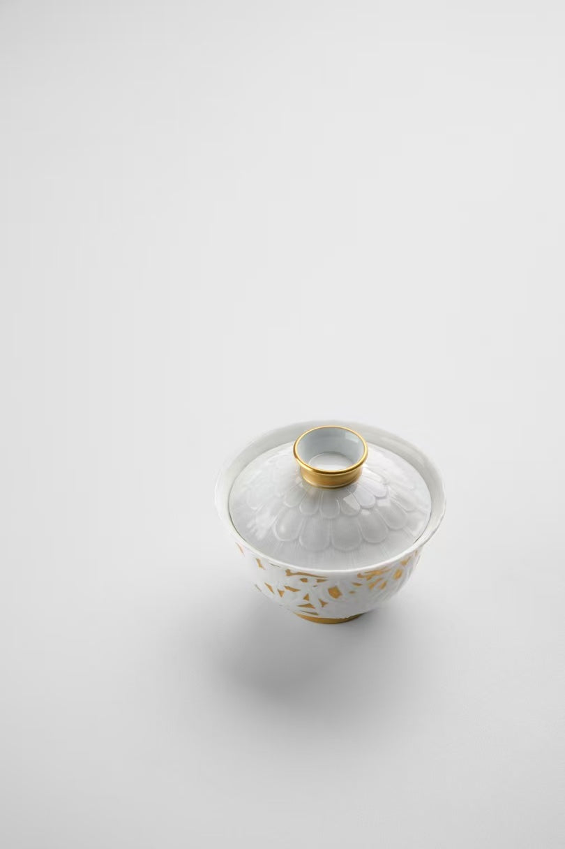 The Golden Peony Gaiwan