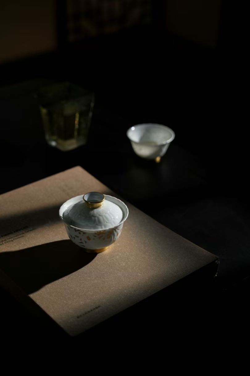 The Golden Peony Gaiwan