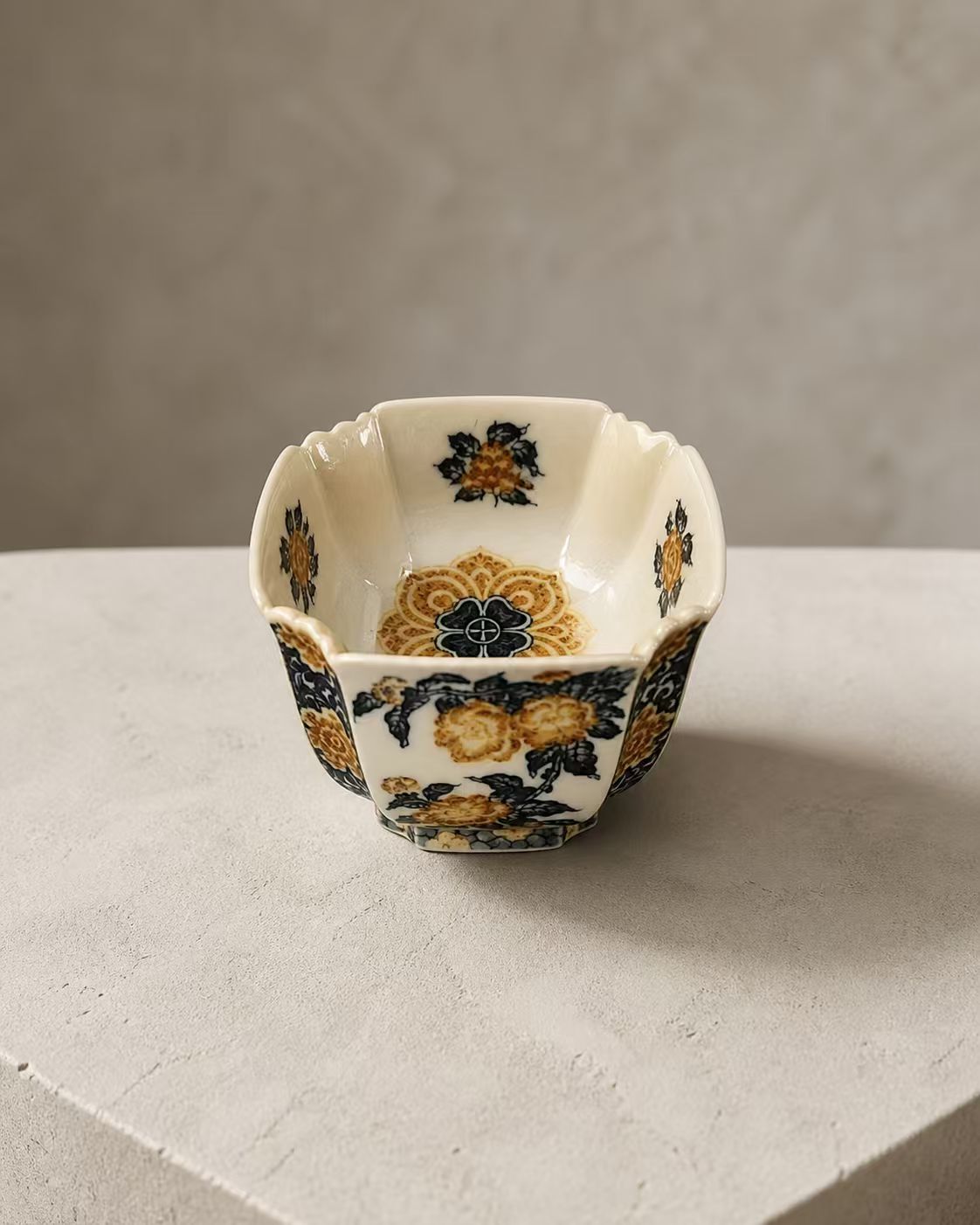 The Six-Petal Blossom Cup